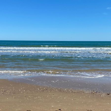 South Padre Island Beach House Retreat Downstairs エクステリア 写真